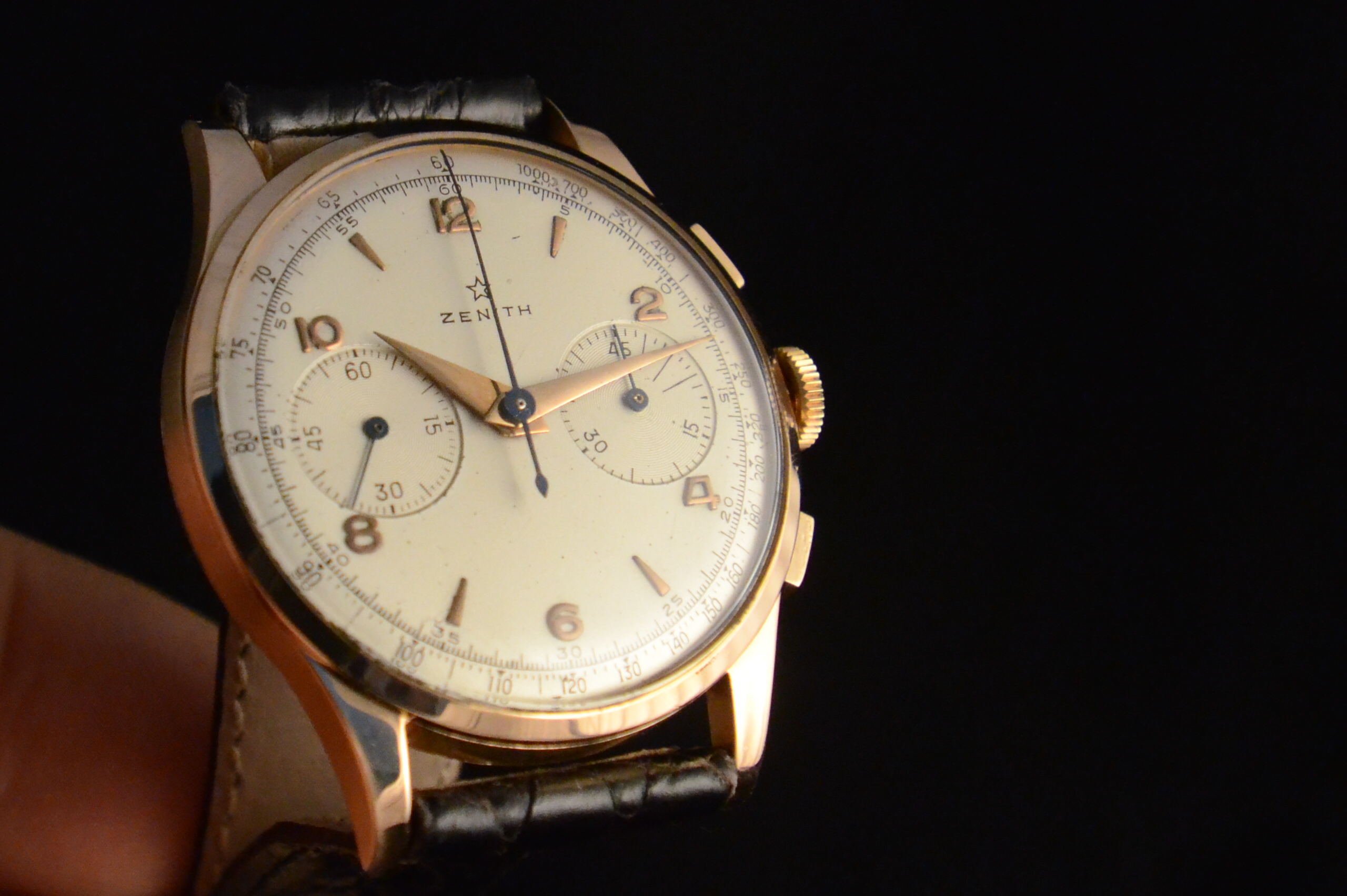 ZENITH STELLINA CRONO ORO Oro Usato 1950 ZE01. Spedizione gratuita in tutta  Italia, permuta, resi gratuiti, consulenza e reperimento. Mazzoleni Orologi.